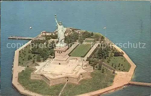 Statue of Liberty Fliegeraufnahme Liberty Island New York Harbor Kat. New York