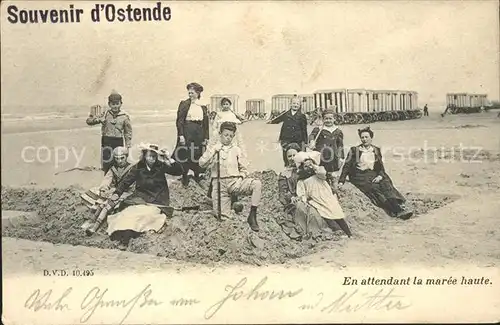 Ostende Flandre Sur la Plage attendant la maree haute Kat. 