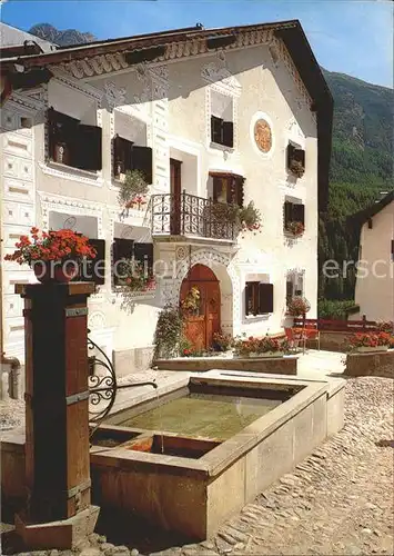 Bad Scuol Engadiner Haus Dorfbrunnen Kat. Scuol