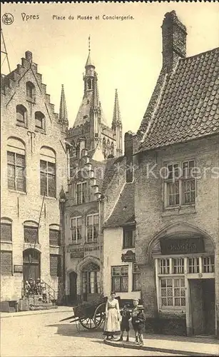 Ypres Ypern West Vlaanderen Place du Musee et Conciergerie Kat. 