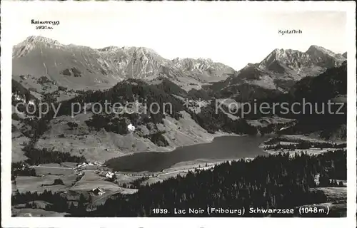 Lac Noir FR mit Kaiseregg und Spitzfluh Kat. Fribourg FR