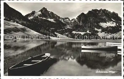 Lac Noir Schwarzsee FR Panorama Boote