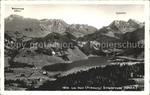 Lac Noir Schwarzsee FR mit Kaiseregg und Spitzfluh