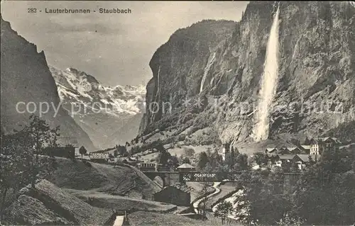 Lauterbrunnen BE mit Staubbachfall und Jungfrau Kat. Lauterbrunnen