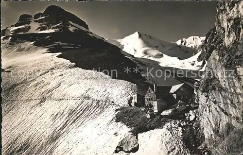 Kandersteg BE Hohltuerlihuette mit Wilde Frau und Weisse Frau Kat. Kandersteg