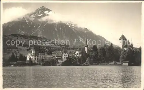 Spiez BE am Thunersee mit Schloss und Kirche Kat. Spiez