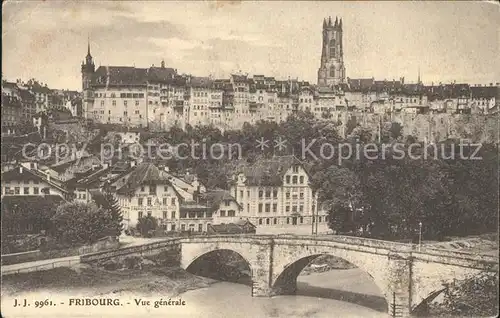Fribourg FR Pont du Milieu ou des Tisserands et Cathedrale Kat. Fribourg FR