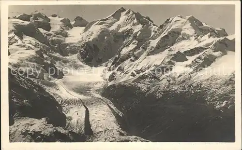 Oberengadin GR Blick auf die Berninagruppe und Morteratschgletscher / St Moritz /Bz. Maloja