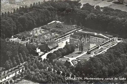 Uithuizen Menkemaborg vanuit de lucht Schloss Fliegeraufnahme