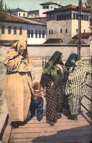 Bosnien Herzegowina Mohamedanische Frau und Maedchen Kat. Bosnien Herzegowina