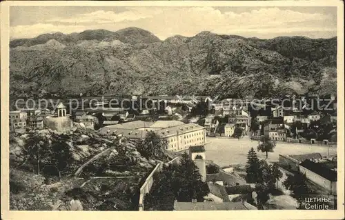 Cetinje Panorama mit Bergmassiv