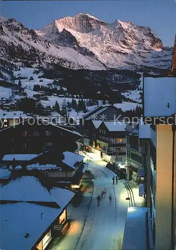 Wengen BE Dorfpartie am Abend mit Jungfrau Familienhotel Edelweiss Kat. Wengen