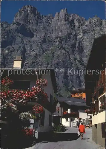 Leukerbad Dorfpartie mit Leeshoerner Kat. Loeche les Bains