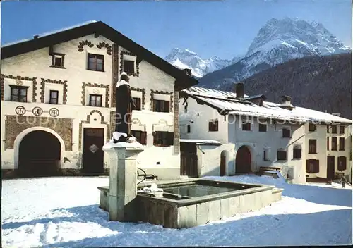 Schuls Tarasp Engadinerhaus Dorfbrunnen / Tarasp /Bz. Inn