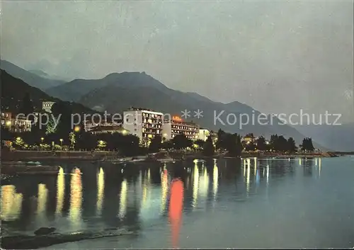 Locarno TI See Ansicht und Promenade bei Nacht  / Locarno /Bz. Locarno