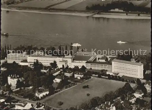 Bonn Rhein Fliegeraufnahme Bundeshaus / Bonn /Bonn Stadtkreis