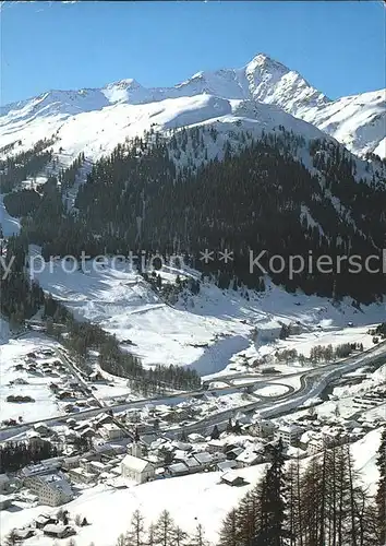 Spluegen GR Totalansicht Skigebiet mit Tambohorn Kat. Spluegen