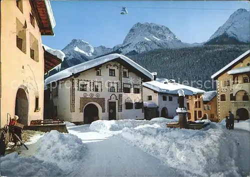 Scuol Tarasp Vulpera Dorfplatz Scuol mit Lischanagruppe / Scuol /Bz. Inn