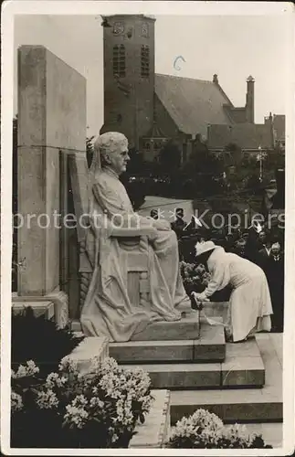 s-Gravenhage Gedenkteeken voor H.M. Koningin Moeder Denkmal / Niederlande /Niederlande