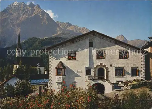 Bad Scuol Engadinerhaus mit Kirche Kat. Scuol