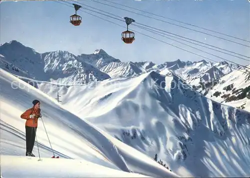 Riezlern Kleinwalsertal Vorarlberg Kanzelwandbahn Skifahrer Kat. Mittelberg