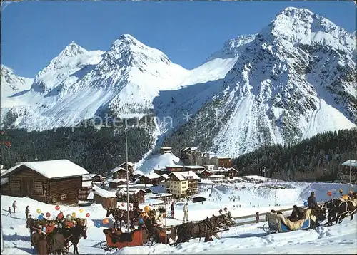 Inner Arosa Dorfpartie mit Schlittenfahrt / Innerarosa /Bz. Plessur