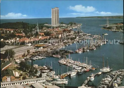 Travemuende Ostseebad Fliegeraufnahme Hafen / Luebeck /Luebeck Stadtkreis