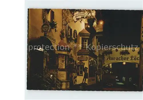 Kufstein Tirol Roemergasse bei Nacht mit Restaurant Auracher Loechl Kat. Kufstein
