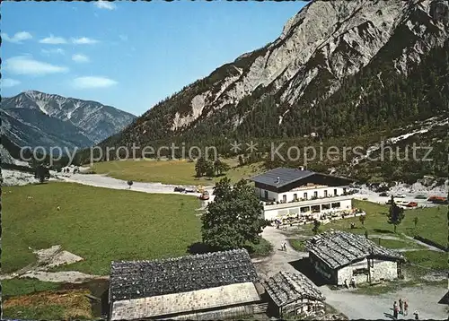 Pertisau Achensee Alpengasthof Gramai mit Almgebaeuden