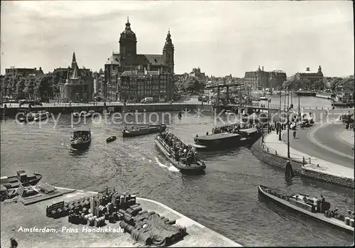 Amsterdam Niederlande Prins Hendrikkade Schiffe Kat. Amsterdam