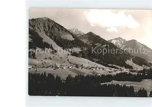 Riezlern Kleinwalsertal Vorarlberg Hammerspitze Kuehgehrenspitze Elfer  Kat. Mittelberg