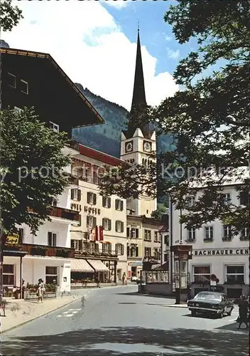 Bad Hofgastein Strassenpartie mit Kirche Kat. Bad Hofgastein