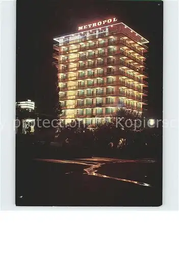 Slatni Pjasazi Hotel Metropol bei Nacht / Warna Bulgarien /