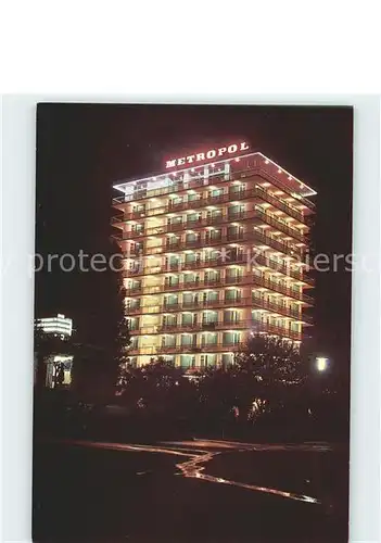 Slatni Pjasazi Hotel Metropol bei Nacht / Warna Bulgarien /