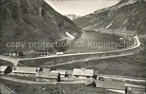 Oberalppass Passhoehe Restaurant Piz Calmot Kat. 