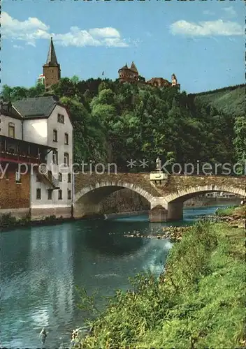 Vianden Burg Bruecke Statue Hl Nepomuk