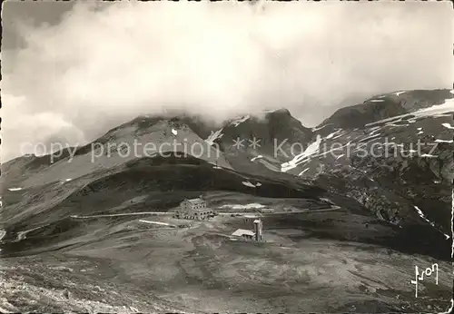 Col de l Iseran La Chapelle et l Hotel Col Pers et Pointe Pers Kat. Bourg Saint Maurice