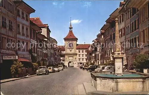 Morat Murten Grand Rue Hauptstrasse Brunnen Torbogen Kat. Murten