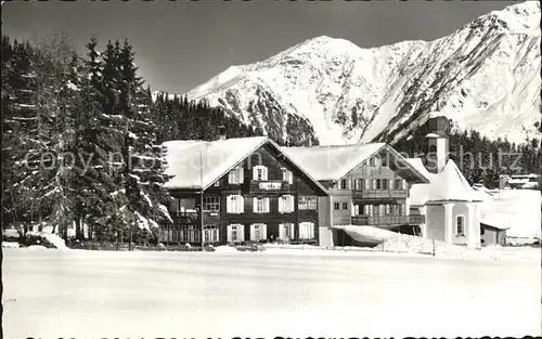 Laret Davos Pension Chalet Fopp Kirche Wintersportplatz Alpen Kat. Davos