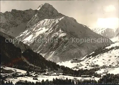 Riezlern Kleinwalsertal Vorarlberg Hirschegg Mittelberg mit Widderstein Alpenpanorama im Winter Kat. Mittelberg