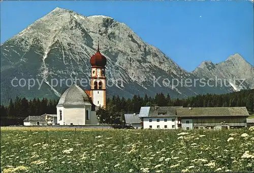 Oberleutasch Kirchplatz Hohe Munde Kat. Leutasch Tirol