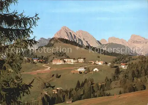 Seiser Alm gegen Geislerspitzen Dolomiten Kat. Seis am Schlern Kastelruth Suedtirol