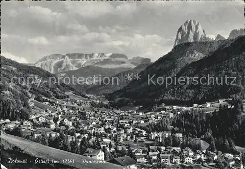 Ortisei St Ulrich Panorama mit Dolomiten