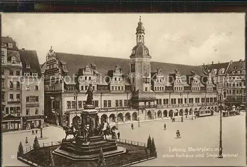 Leipzig Marktplatz mit altem Rathaus Siegesdenkmal Kat. Leipzig
