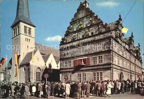 Hameln Hochzeitshaus mit Rattenfaenger Kunstuhr und Glockenspiel Kat. Hameln