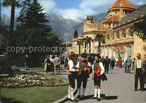 Meran Merano Passeggiata Kurpromenade Trachten