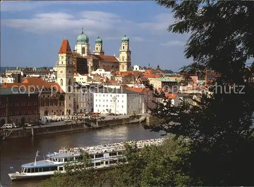 Passau Donaupartie mit Rathaus und Dom Kat. Passau
