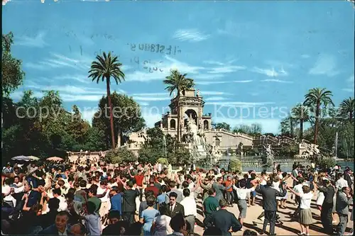 Barcelona Cataluna Sardanas Tanz im Park Kat. Barcelona