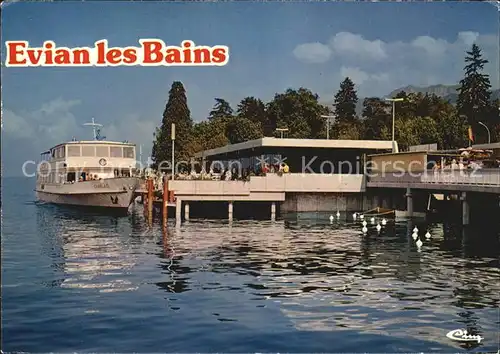 Evian les Bains Haute Savoie Bateau au port Kat. Evian les Bains