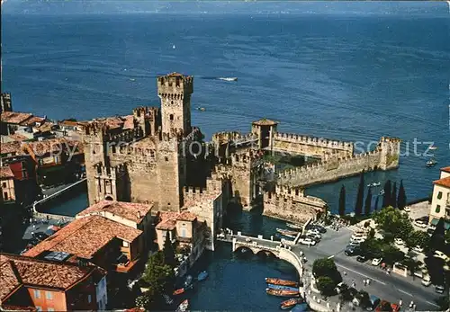 Sirmione Lago di Garda Castello Scaligero Veduta aerea Kat. Italien